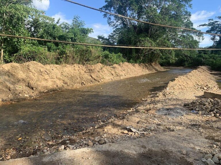Construcción de vado en Aldea “Calpules” Juticalpa Olancho