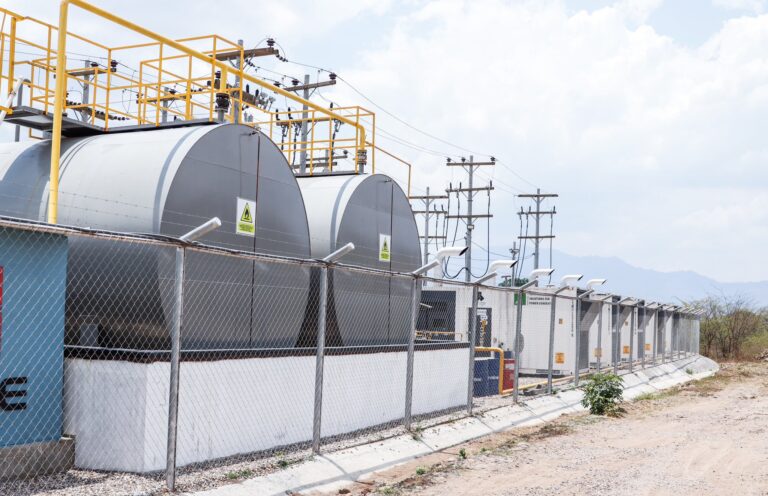 Instalación de 10 MV de energía y potencia en la Subestación “Danlí”.