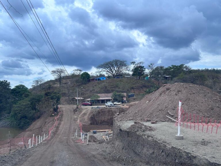 proyecto de pavimentación con concreto hidráulico en El Bijagual Juticalpa Olancho