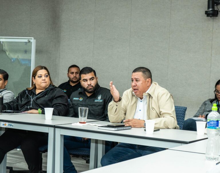 reunión de trabajo con personal de la Dirección de Seguimiento y Evaluación de Proyectos